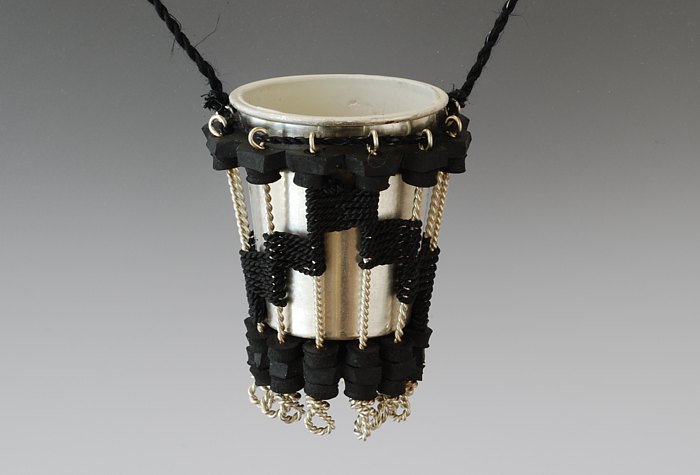 Mia Straka, Zeitgeist Shrapnel Mia Straka, Zeitgeist Shrapnel