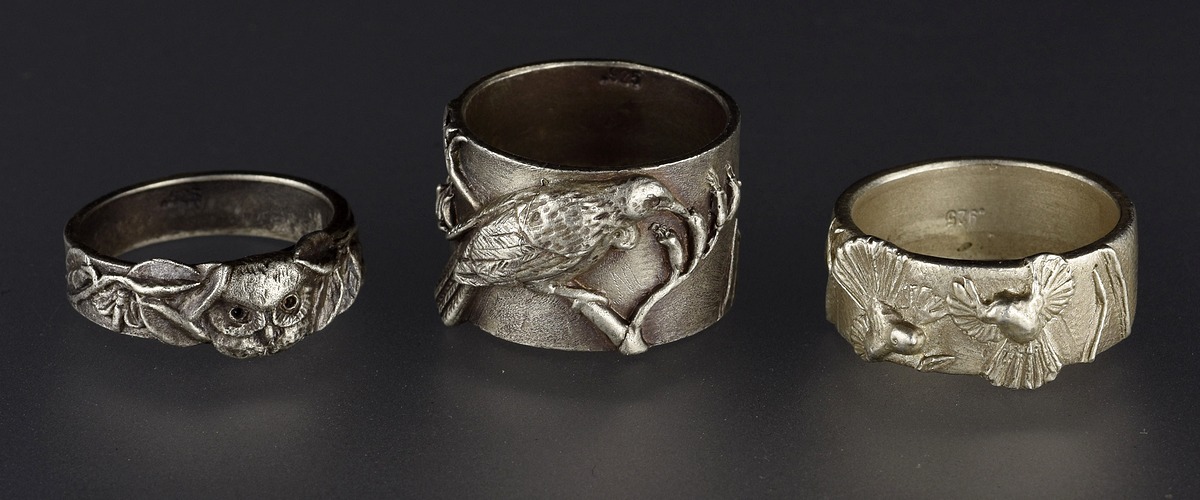 Aaron Brown, Rings