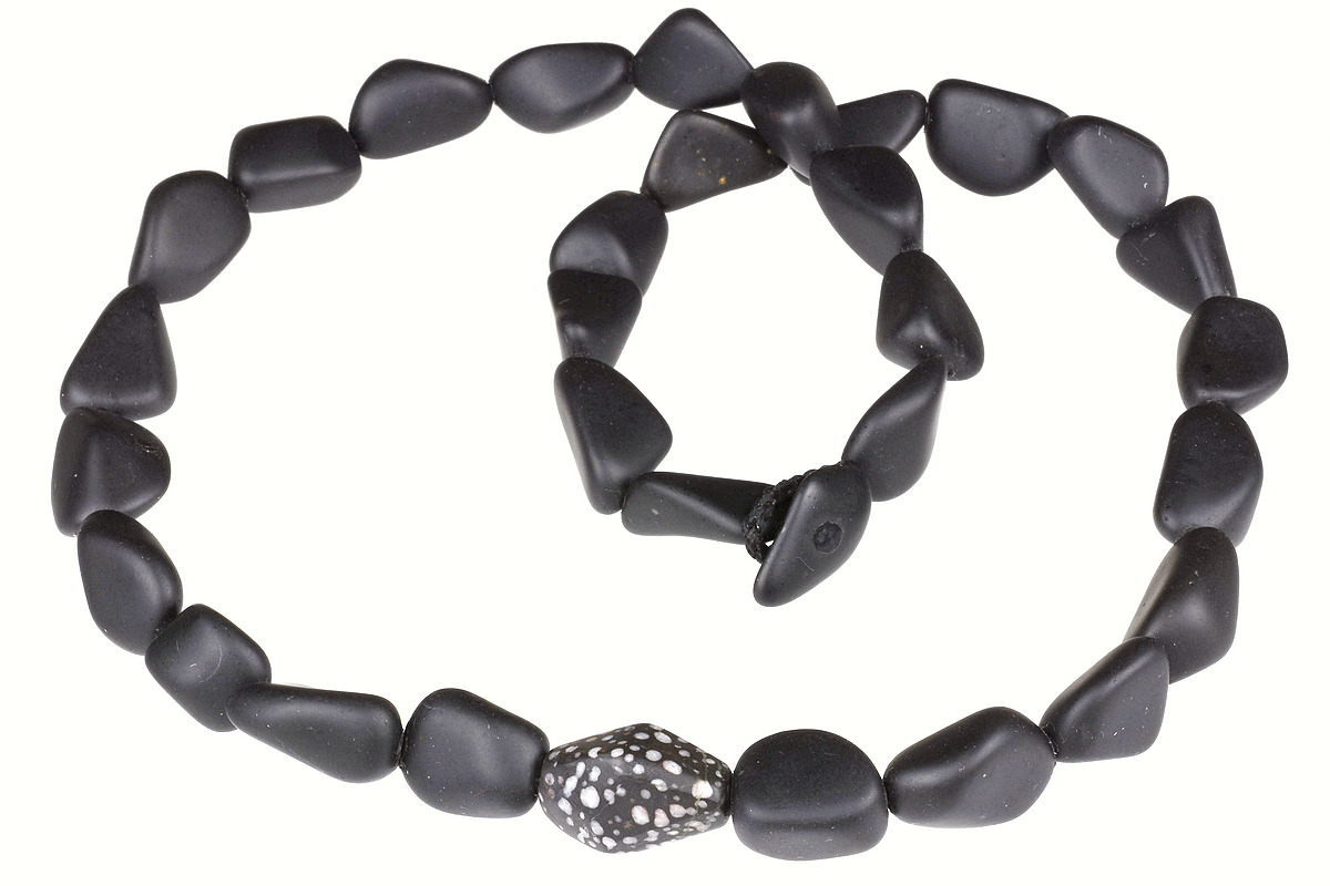 David Holmes, Gravel Necklace 4 David Holmes, Gravel Necklace 4