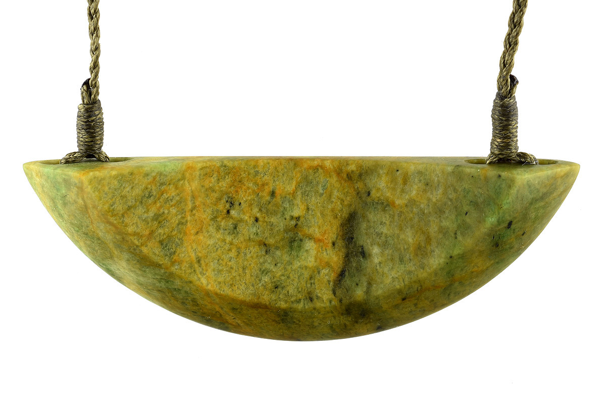 Eszter Szigethy, pounamu breastplate Eszter Szigethy, pounamu breastplate