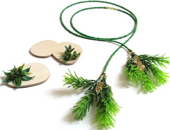 Lauren Simeoni, Melinda Young